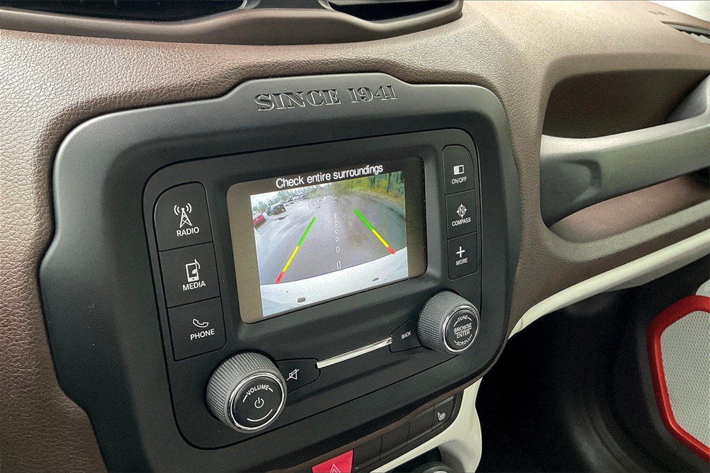 2015 Jeep Renegade Limited - Photo 15