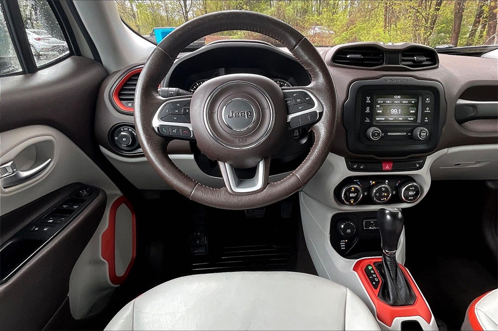 2015 Jeep Renegade Limited - Photo 16