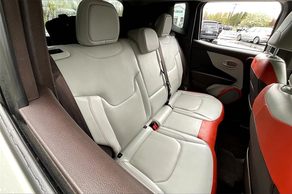 2015 Jeep Renegade Limited - Photo 18