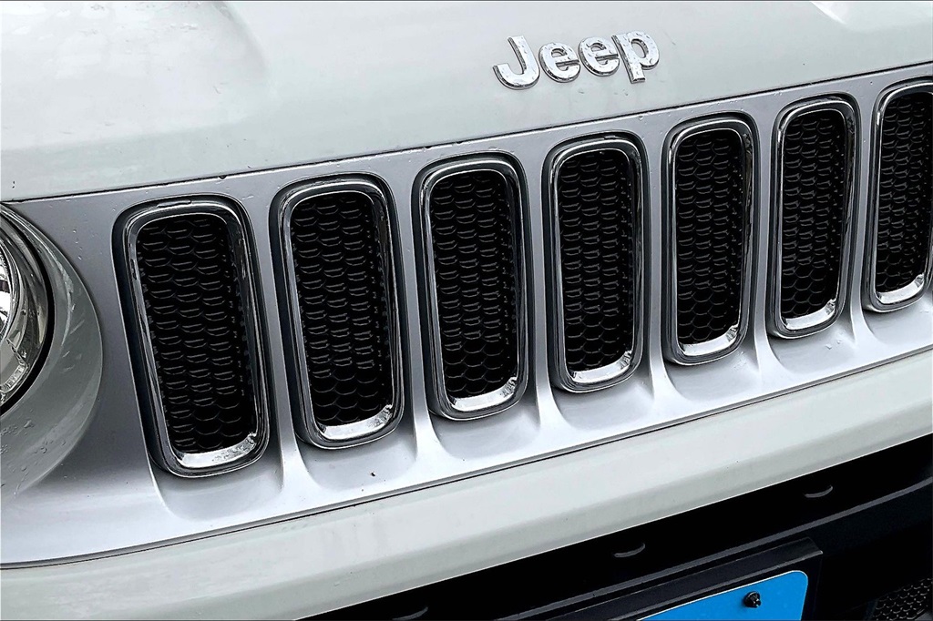 2015 Jeep Renegade Limited - Photo 28