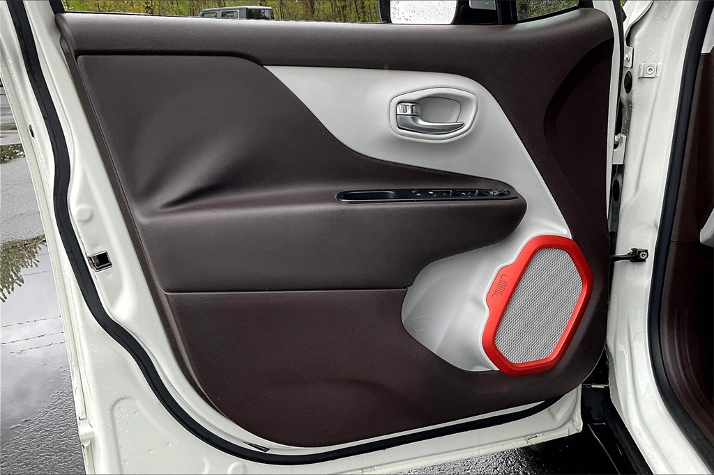 2015 Jeep Renegade Limited - Photo 9