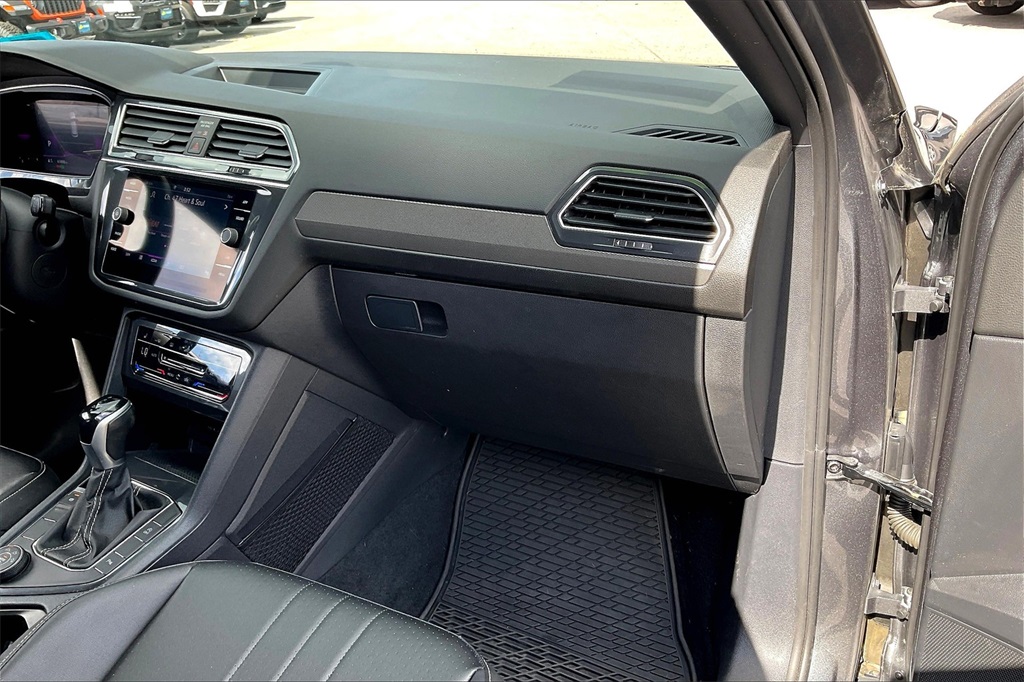2022 Volkswagen Tiguan 2.0T SE R-Line Black - Photo 12
