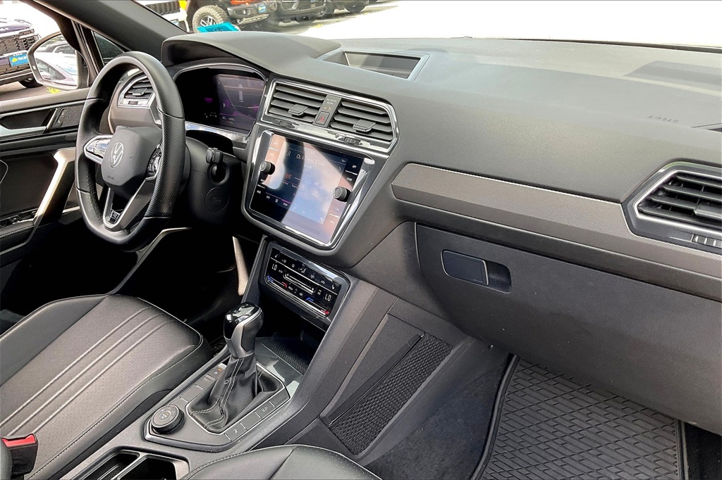 2022 Volkswagen Tiguan 2.0T SE R-Line Black - Photo 13