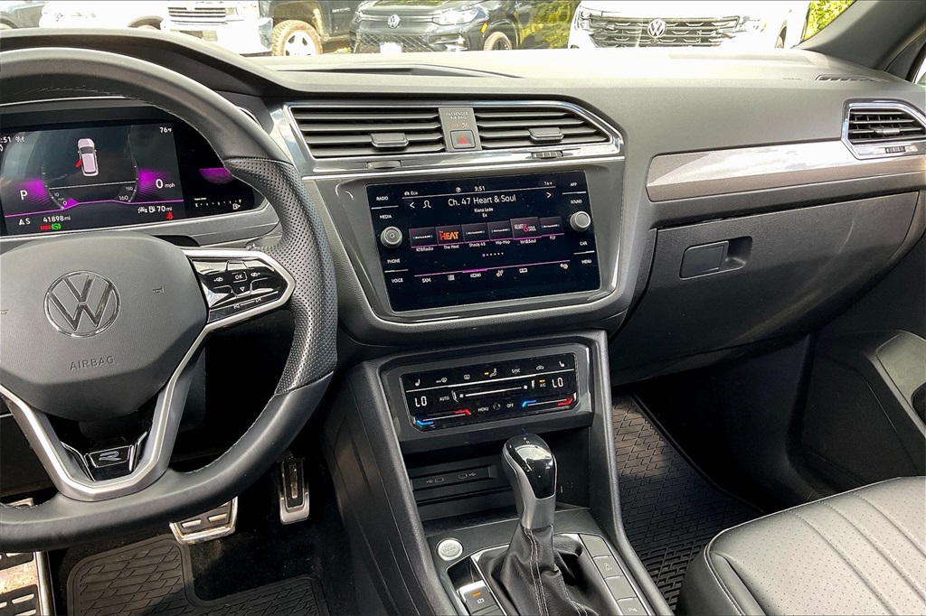 2022 Volkswagen Tiguan 2.0T SE R-Line Black - Photo 17
