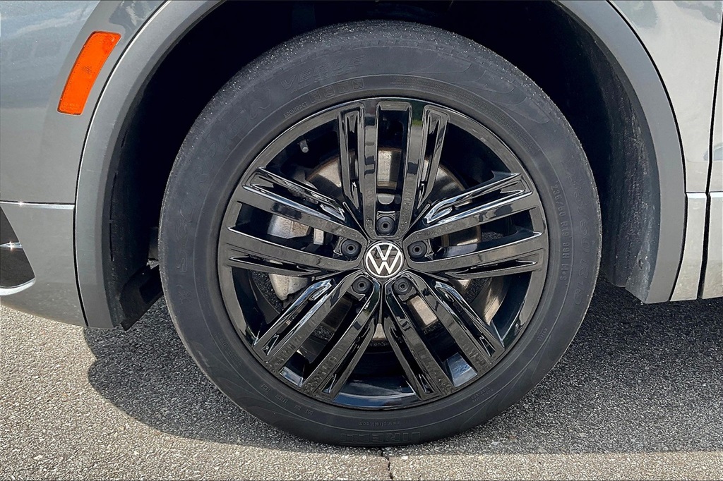 2022 Volkswagen Tiguan 2.0T SE R-Line Black - Photo 7