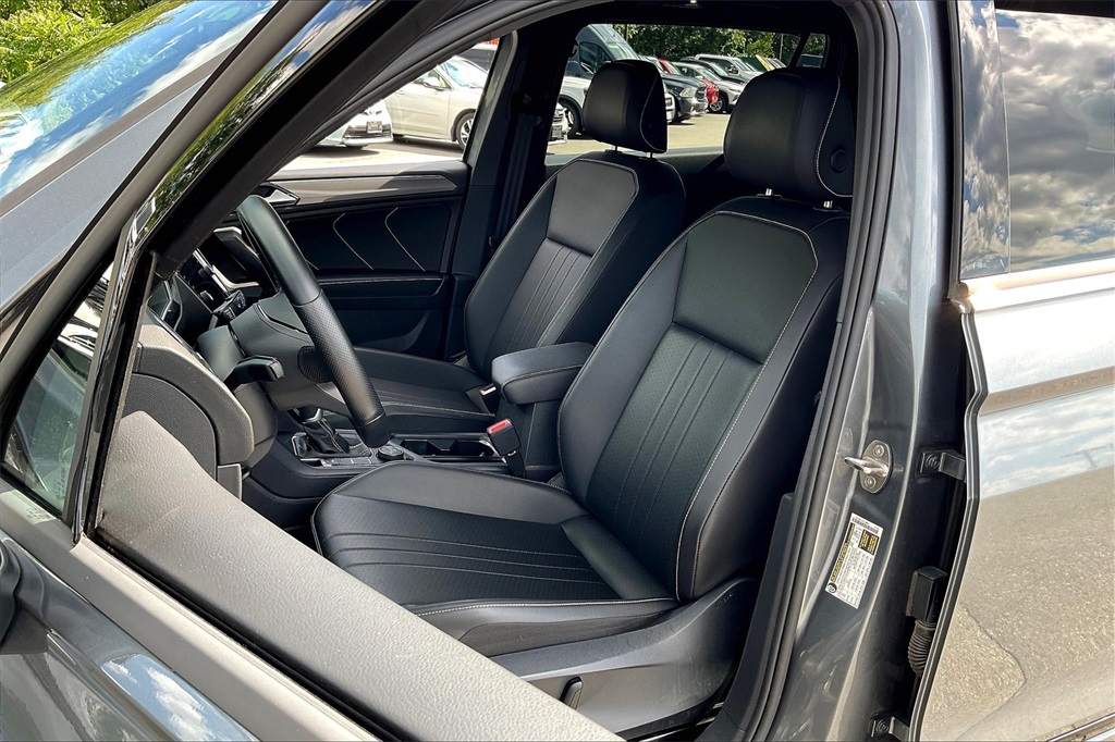 2022 Volkswagen Tiguan 2.0T SE R-Line Black - Photo 9