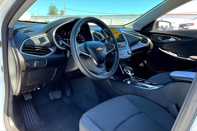 2021 Chevrolet Malibu LS - Photo 8