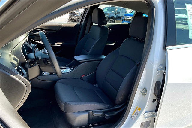 2021 Chevrolet Malibu LS - Photo 10