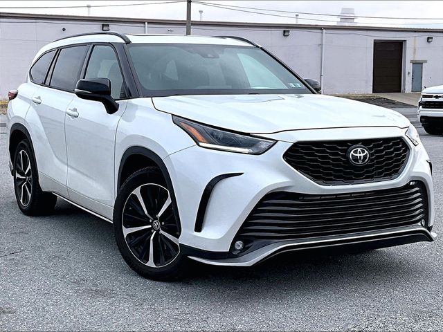 2022 Toyota Highlander XSE