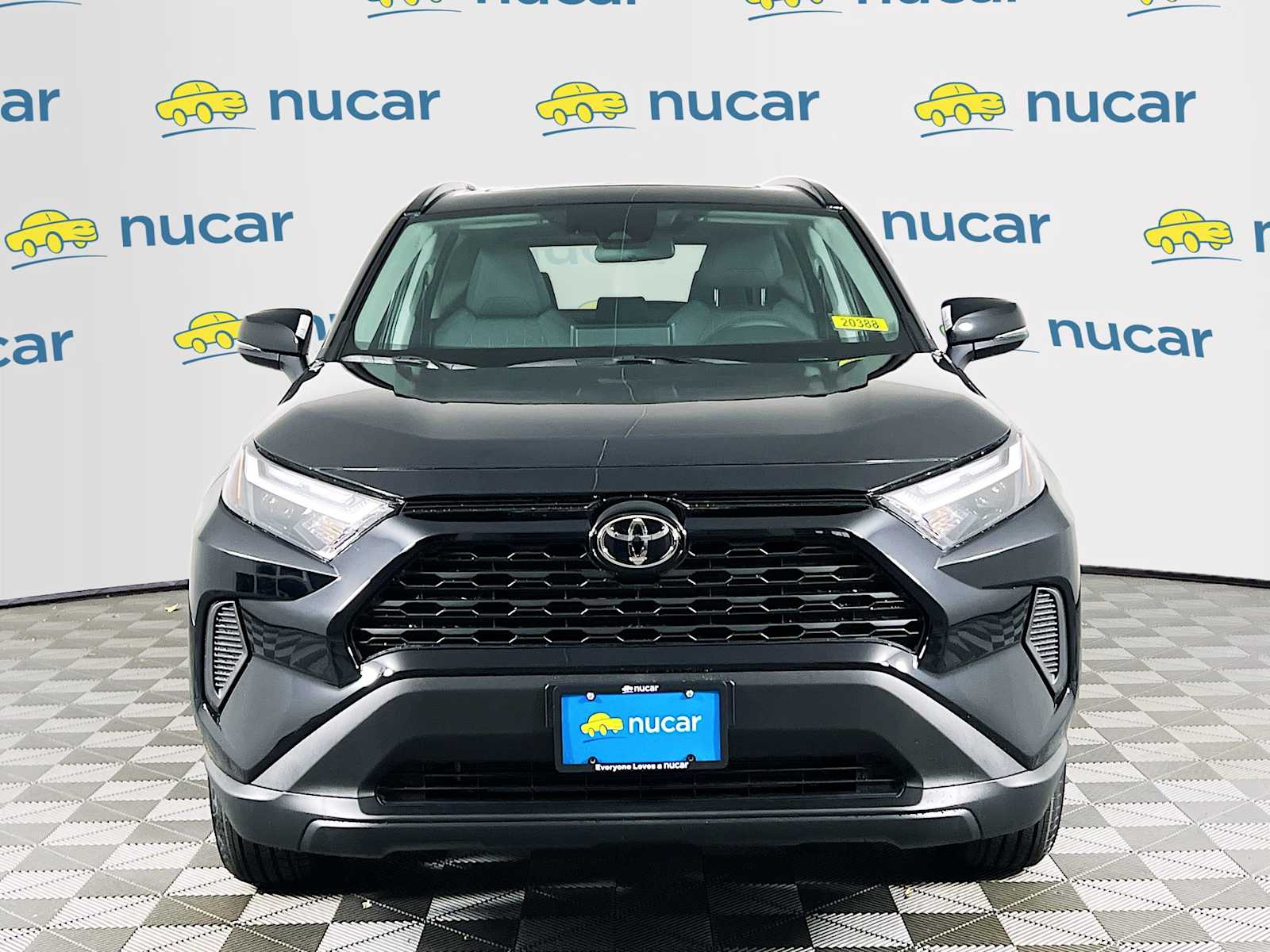 2025 Toyota RAV4 XLE - Photo 2