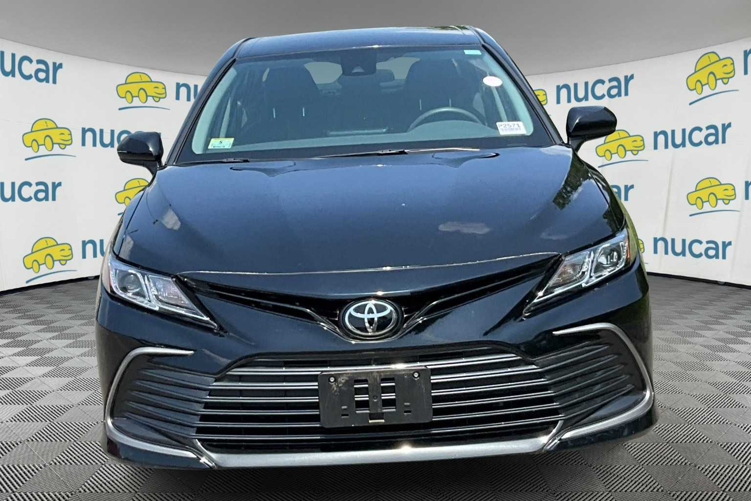 2022 Toyota Camry LE - Photo 2
