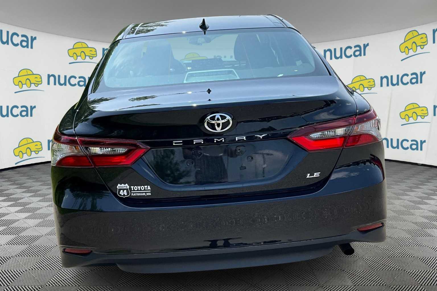 2022 Toyota Camry LE - Photo 3