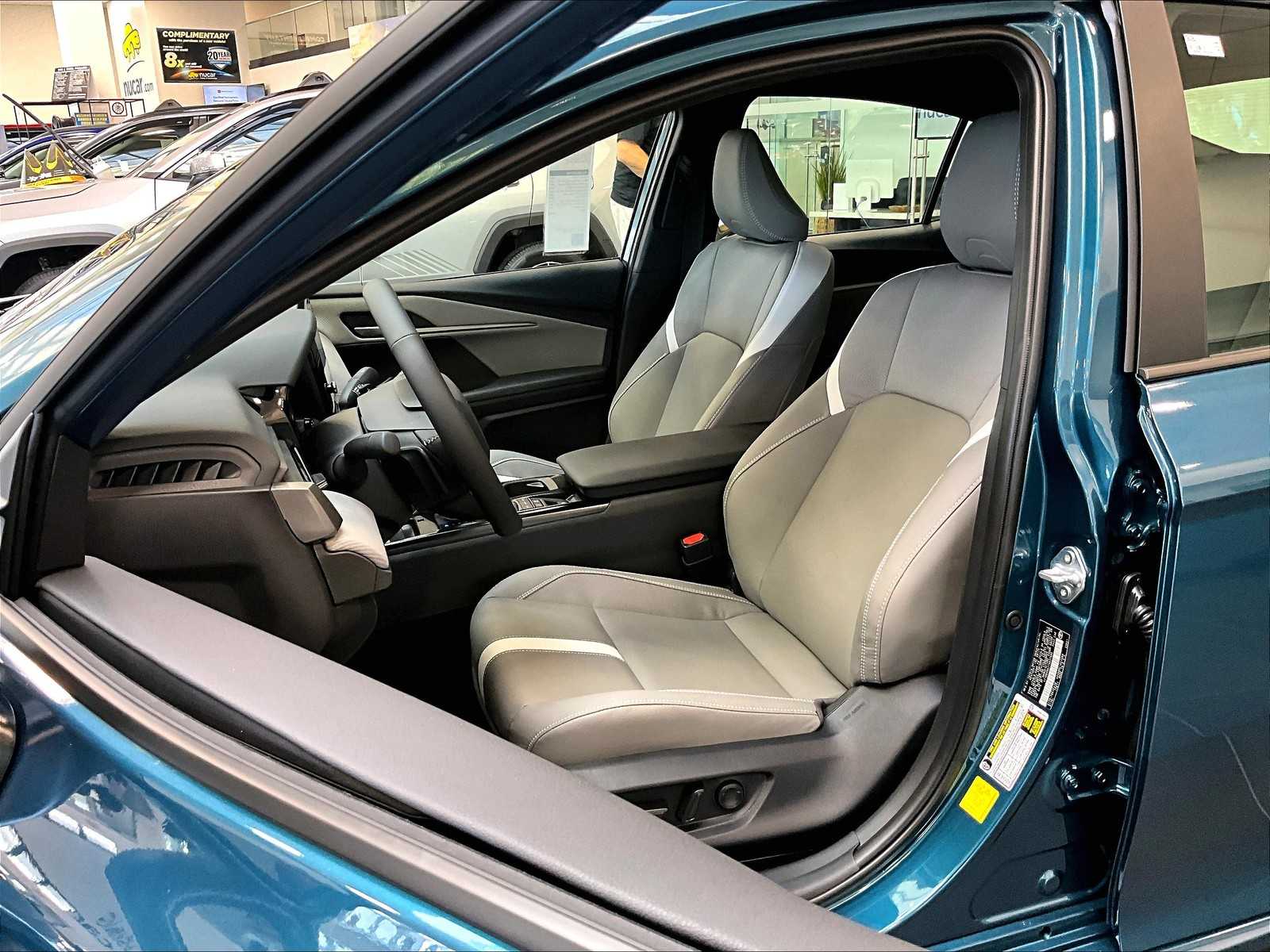 2026 Toyota Camry SE - Photo 11