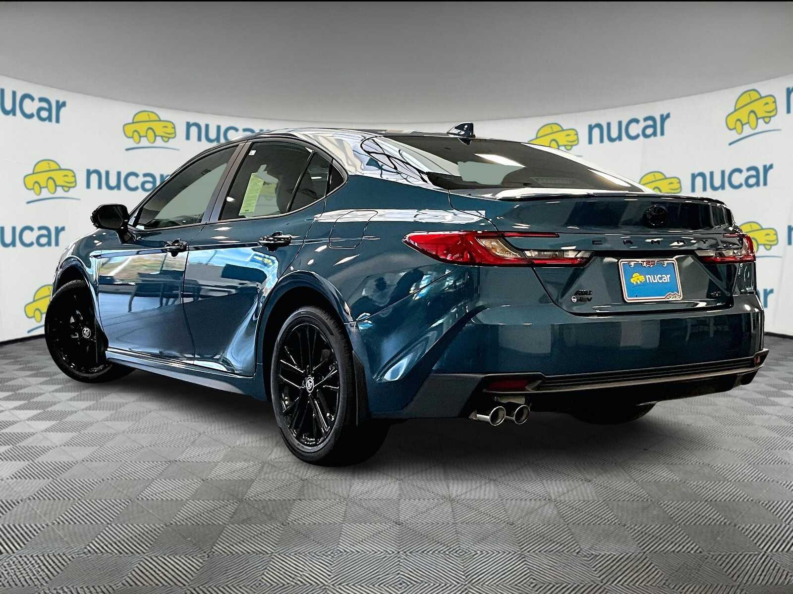 2026 Toyota Camry SE - Photo 5
