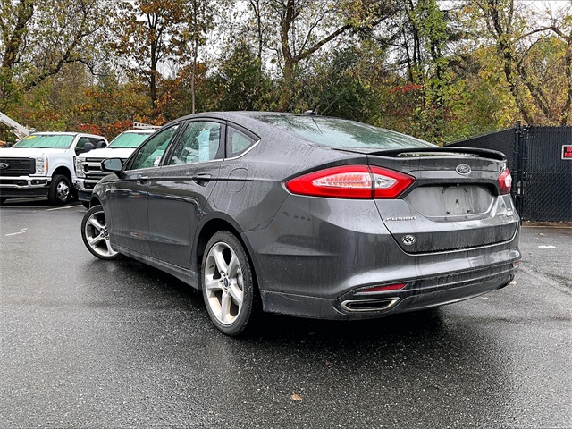 2015 Ford Fusion SE - Photo 6