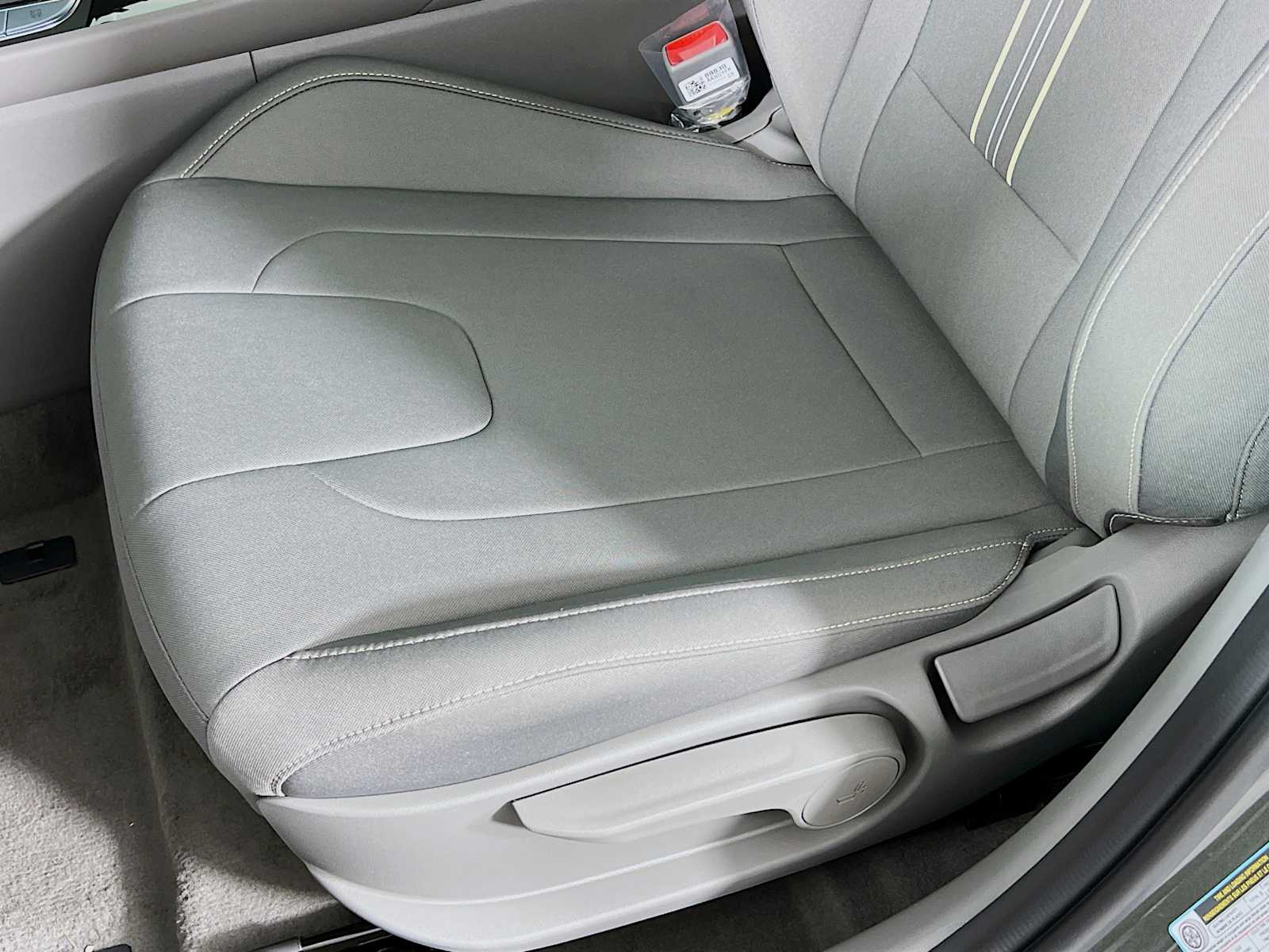 2025 Hyundai Elantra Hybrid SEL Sport - Photo 17