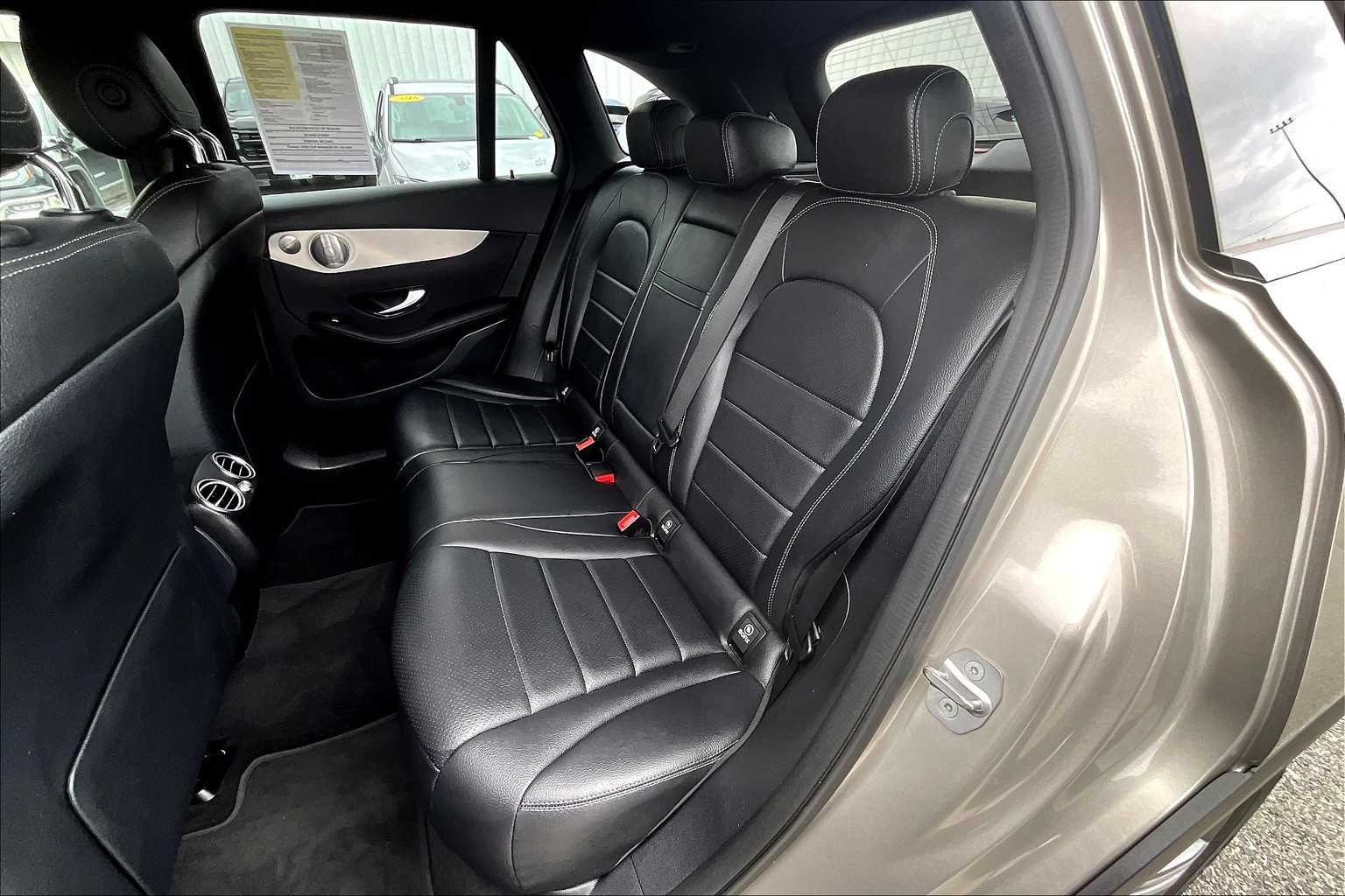 2020 Mercedes-Benz GLC GLC 300 - Photo 15