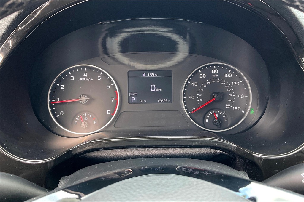 2023 Kia Seltos S - Photo 23