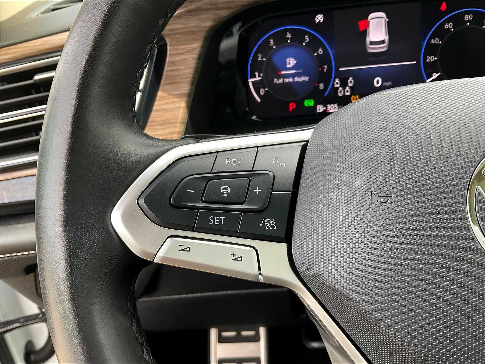 2024 Volkswagen Atlas 2.0T SEL Premium R-Line - Photo 23