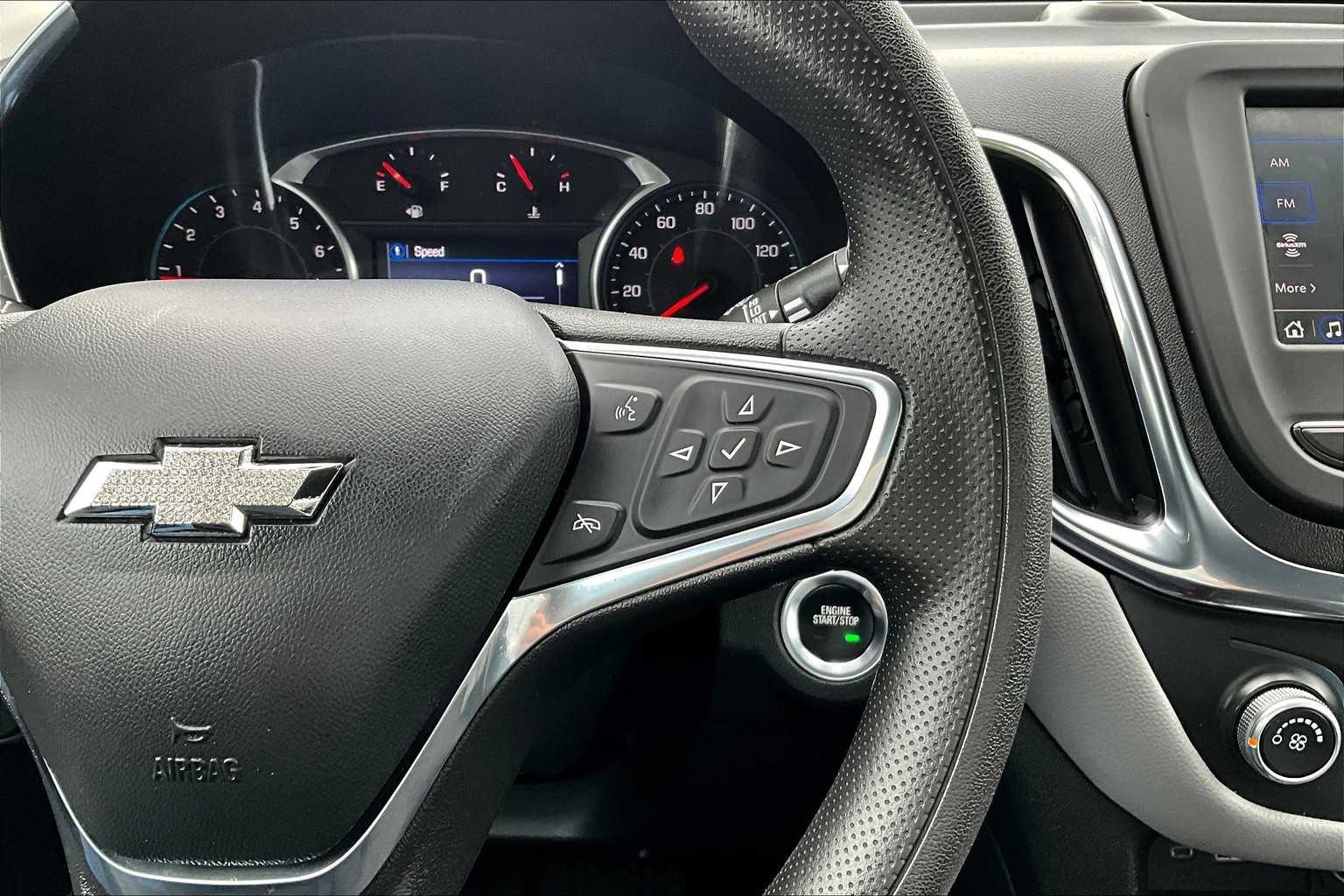 2022 Chevrolet Equinox LS - Photo 23