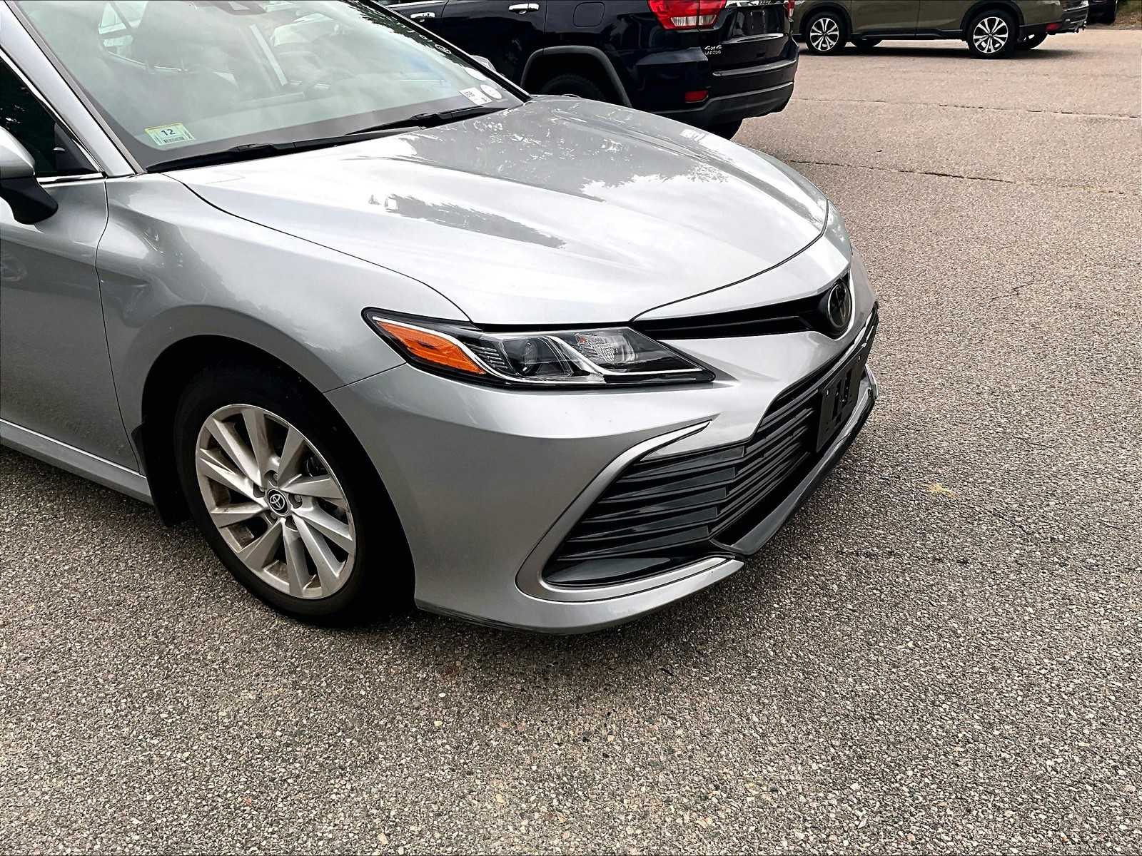 2023 Toyota Camry LE - Photo 5