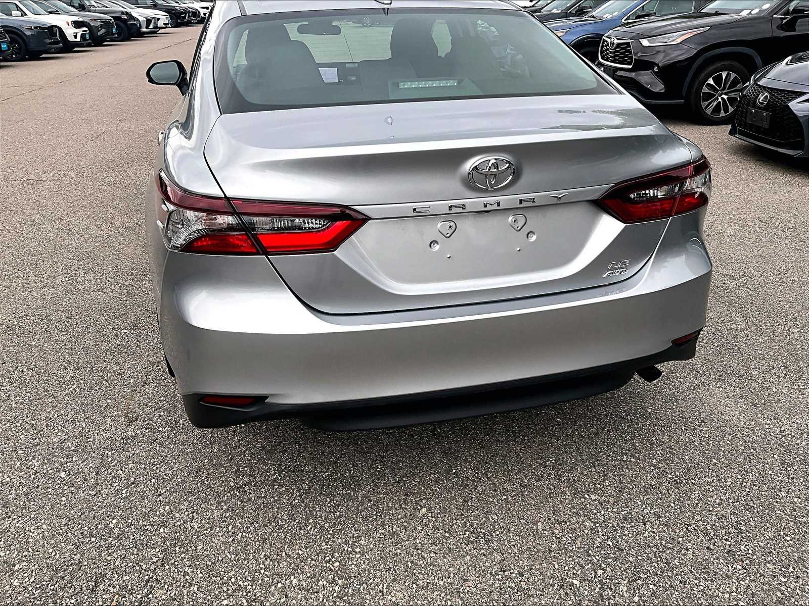 2023 Toyota Camry LE - Photo 7
