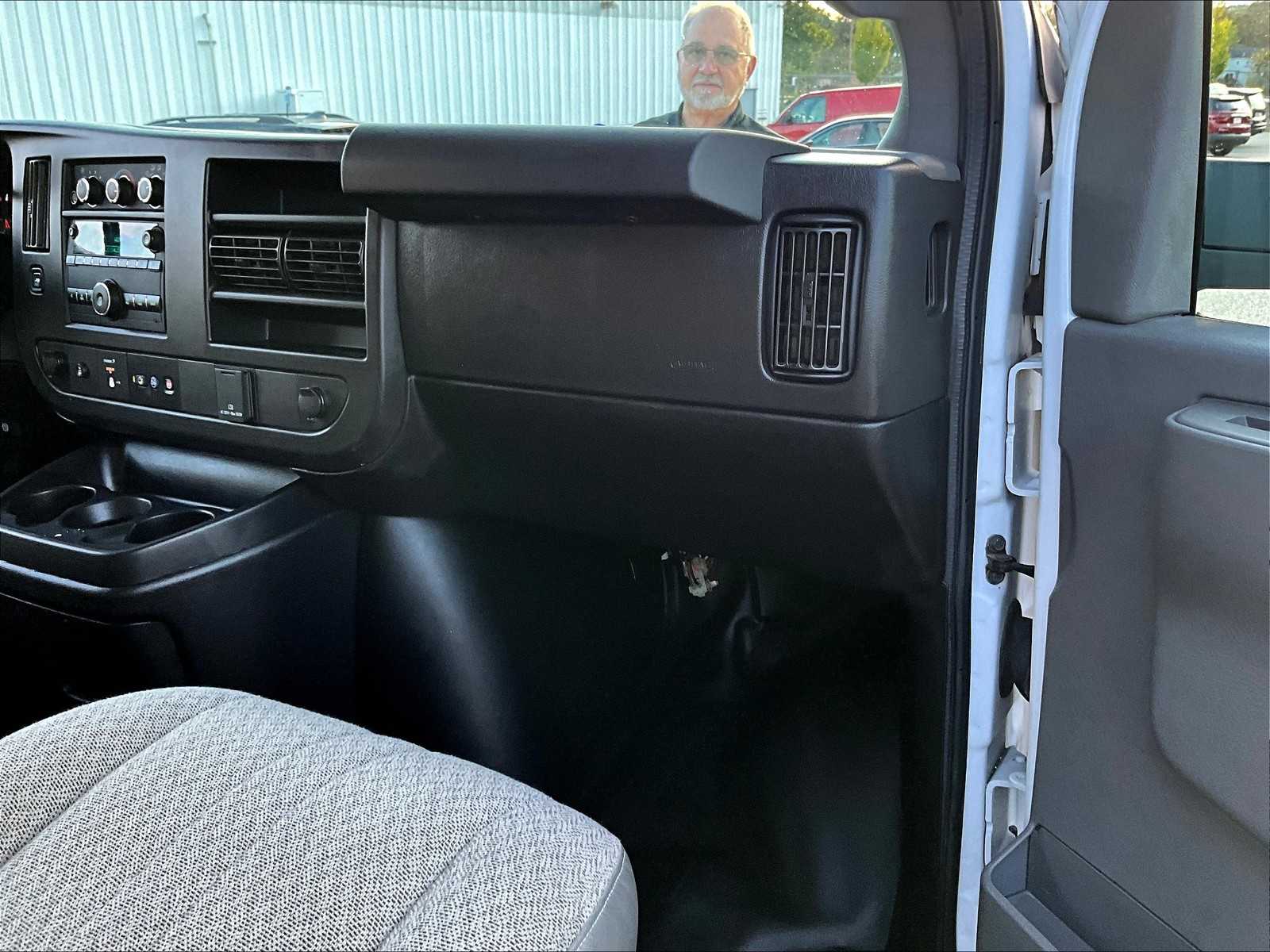 2021 Chevrolet Express  - Photo 13