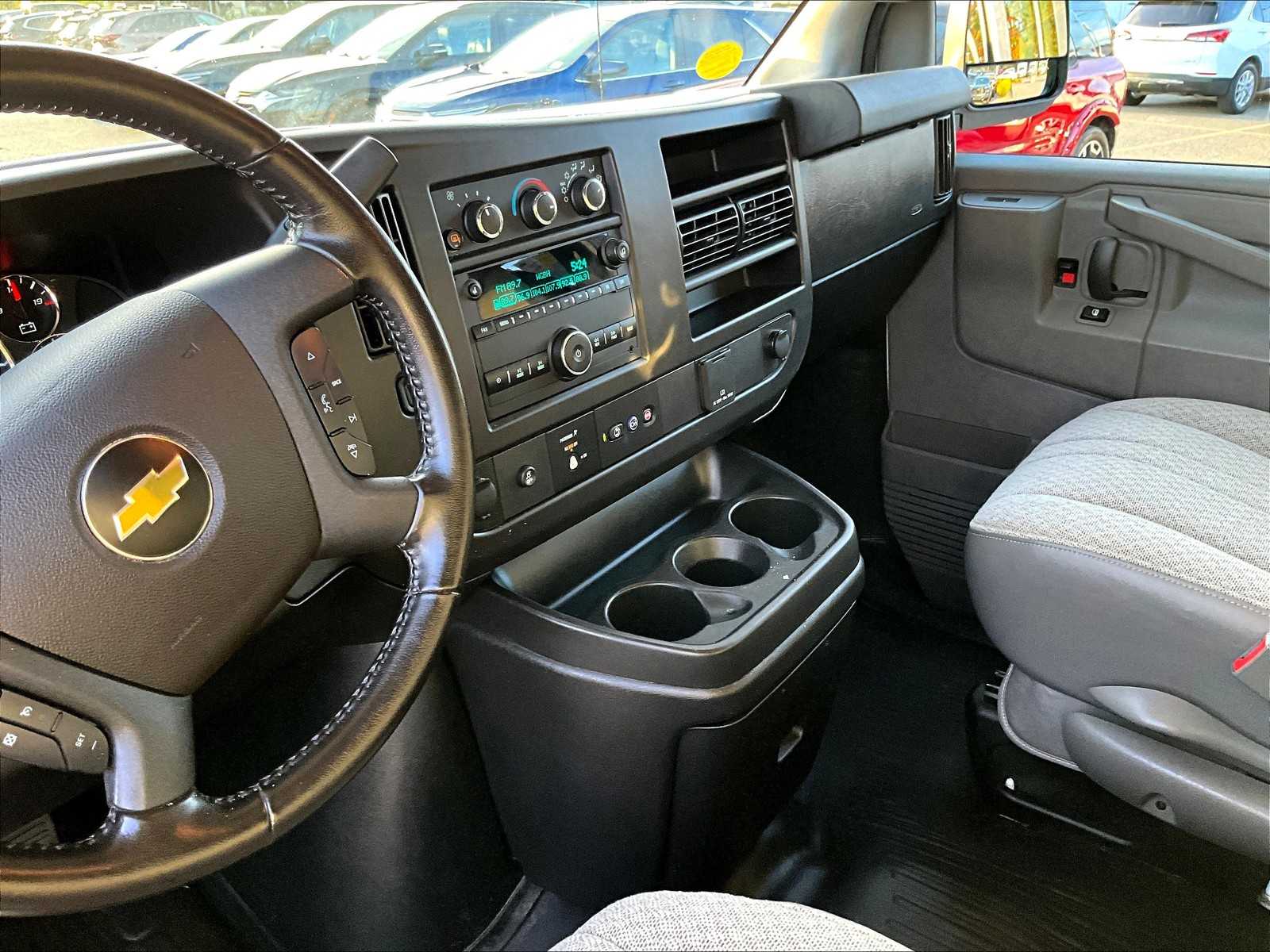 2021 Chevrolet Express  - Photo 17