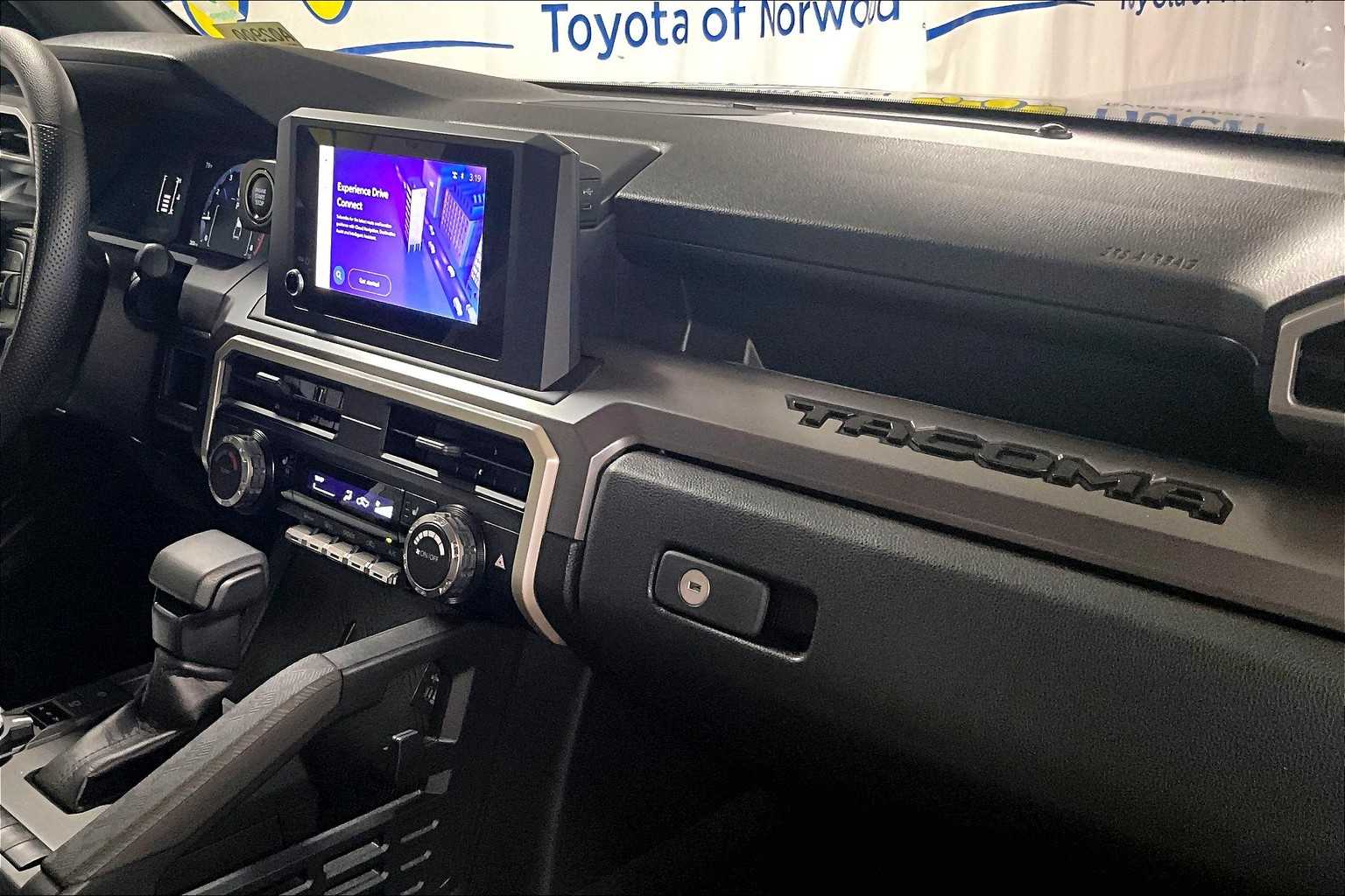 2024 Toyota Tacoma SR5 - Photo 17