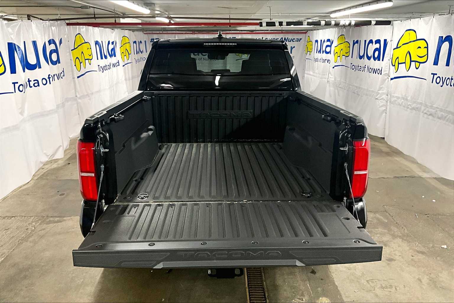 2024 Toyota Tacoma SR5 - Photo 33