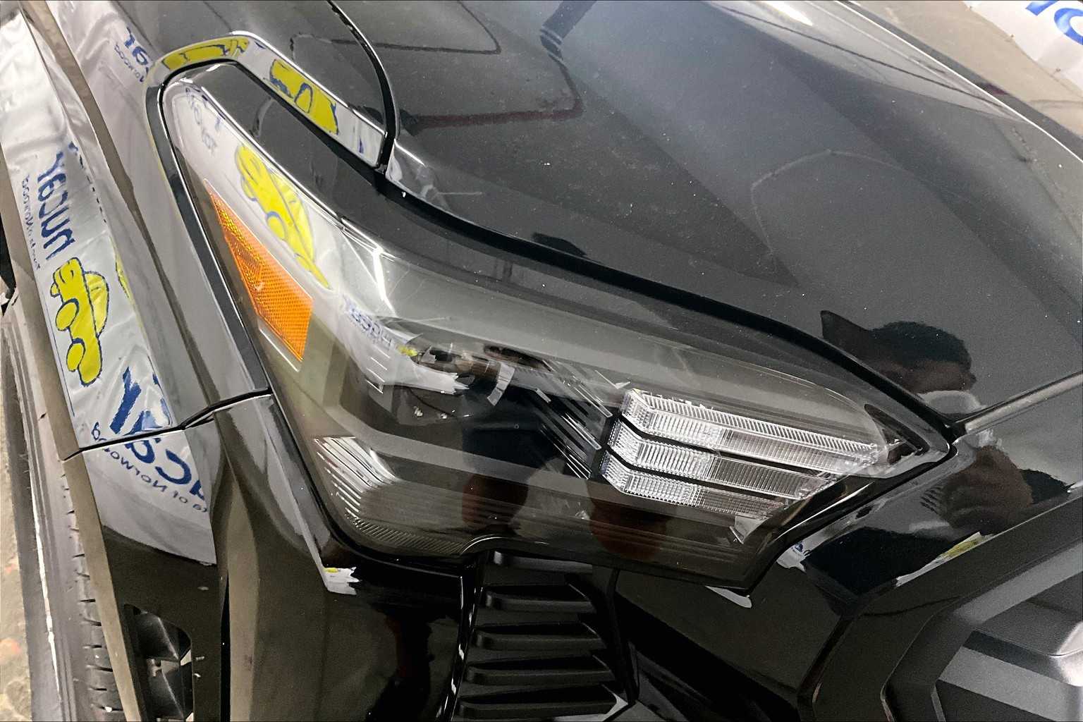 2024 Toyota Tacoma SR5 - Photo 35