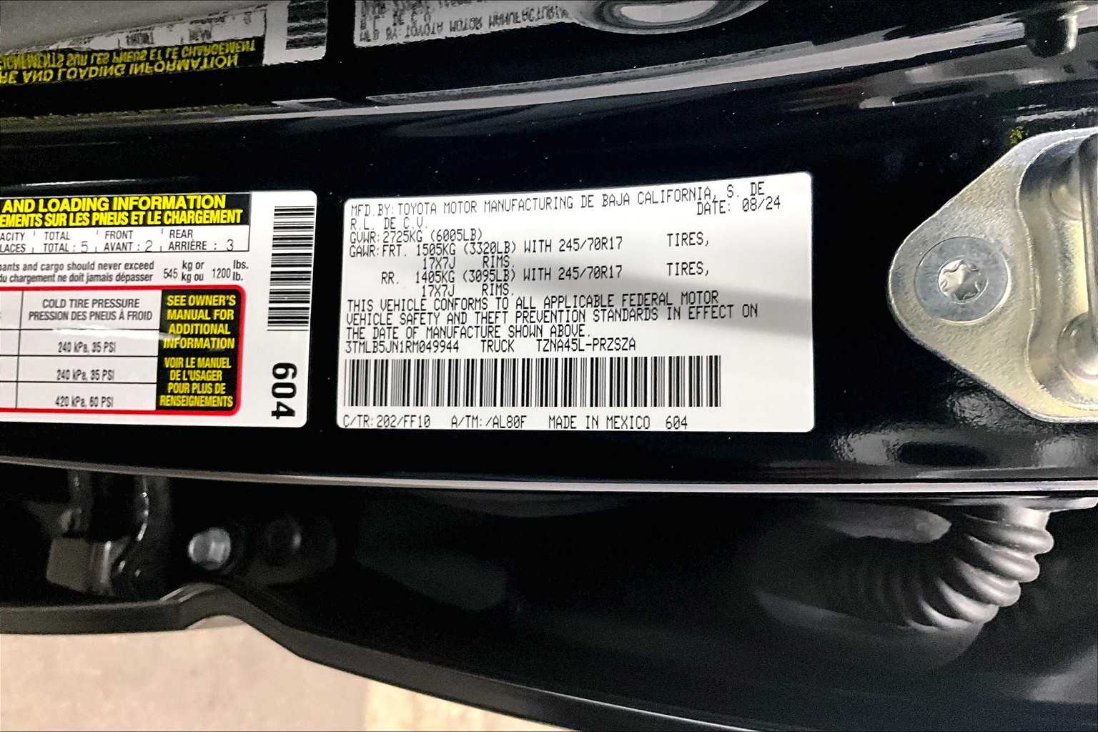 2024 Toyota Tacoma SR5 - Photo 37