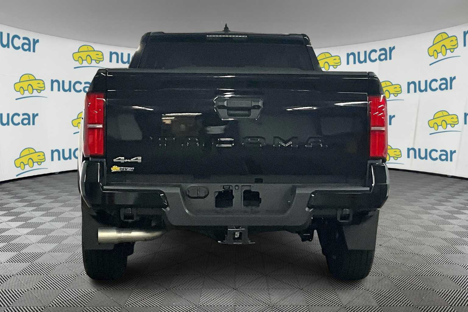 2024 Toyota Tacoma SR5 - Photo 8