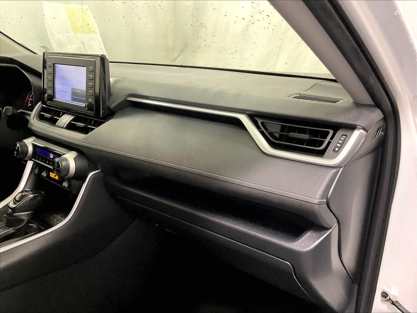 2019 Toyota RAV4 XLE - Photo 13