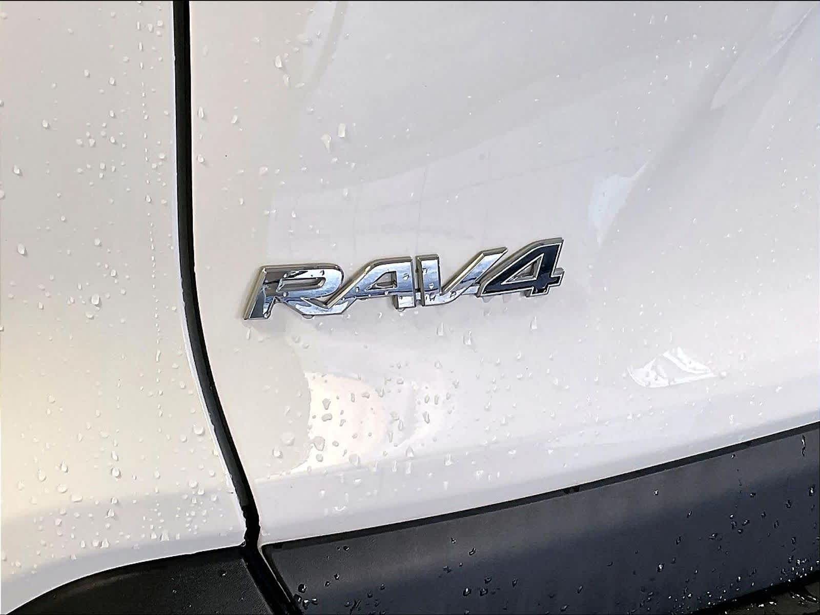 2019 Toyota RAV4 XLE - Photo 29