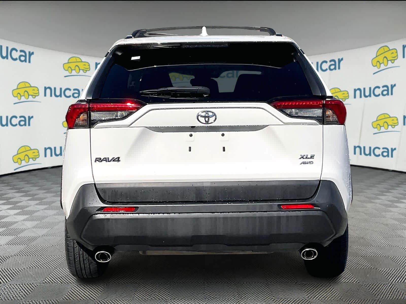 2019 Toyota RAV4 XLE - Photo 5