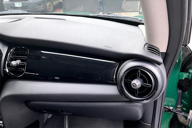 2022 MINI Cooper SE Electric Signature - Photo 17