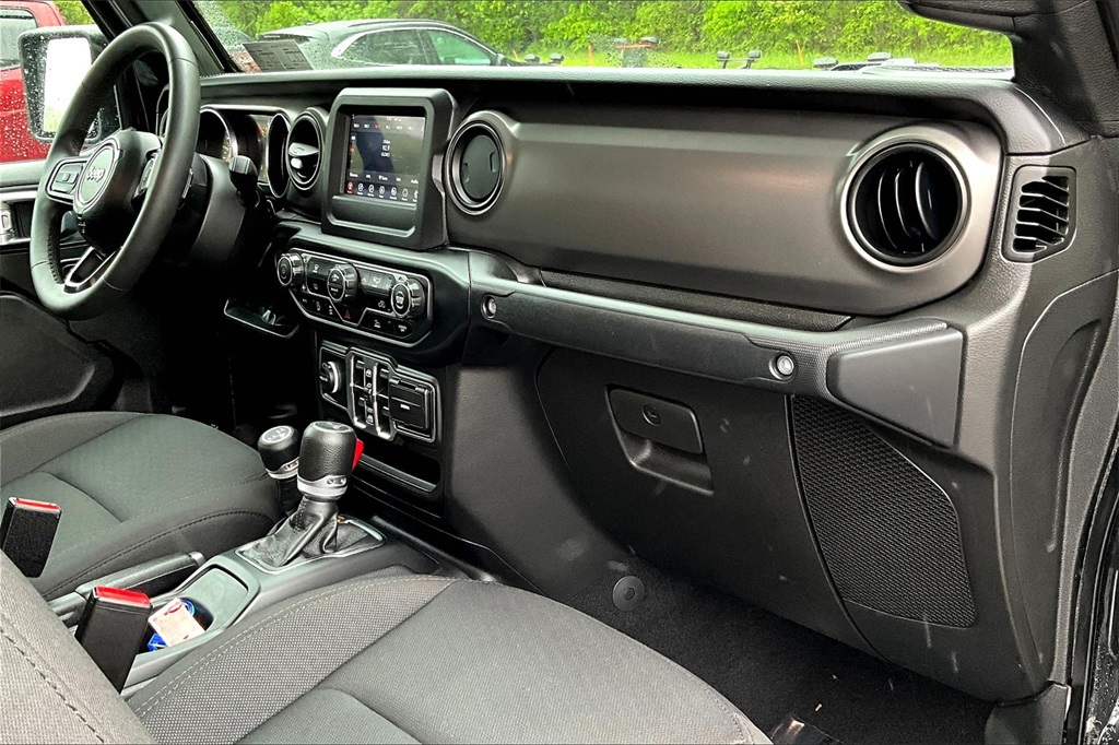 2023 Jeep Gladiator Sport - Photo 14