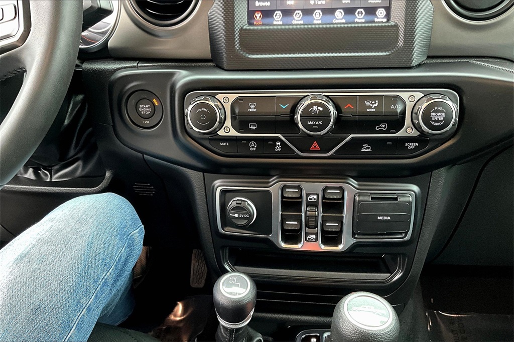 2023 Jeep Gladiator Sport - Photo 25