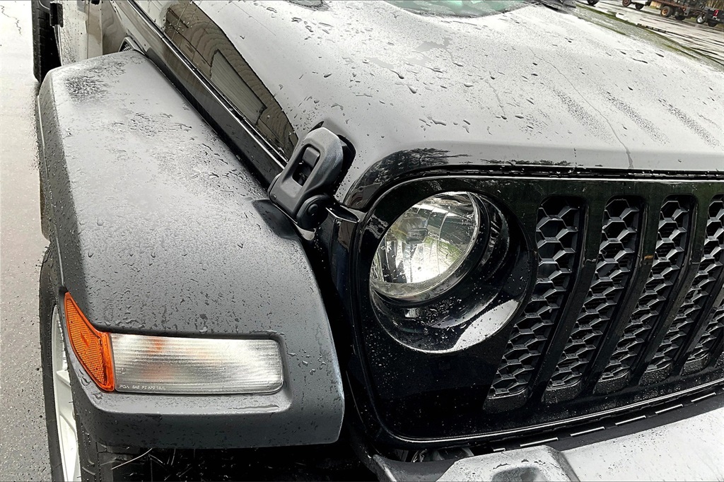 2023 Jeep Gladiator Sport - Photo 31
