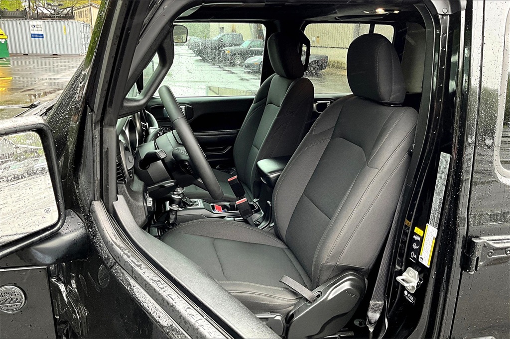2023 Jeep Gladiator Sport - Photo 10