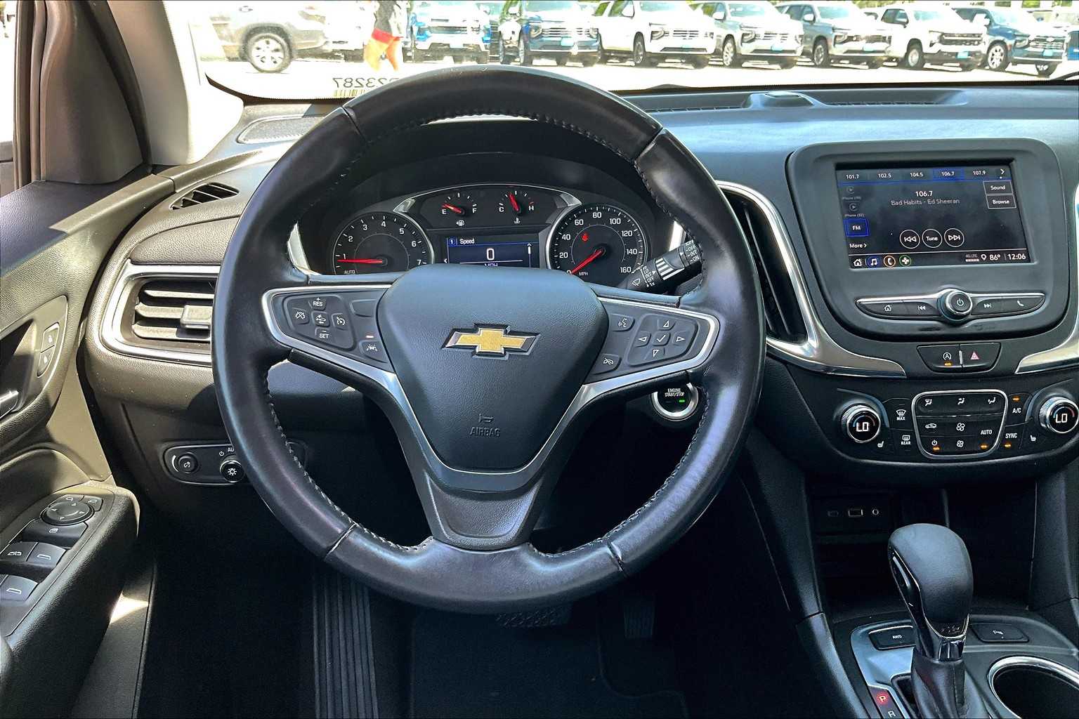 2022 Chevrolet Equinox LT - Photo 17
