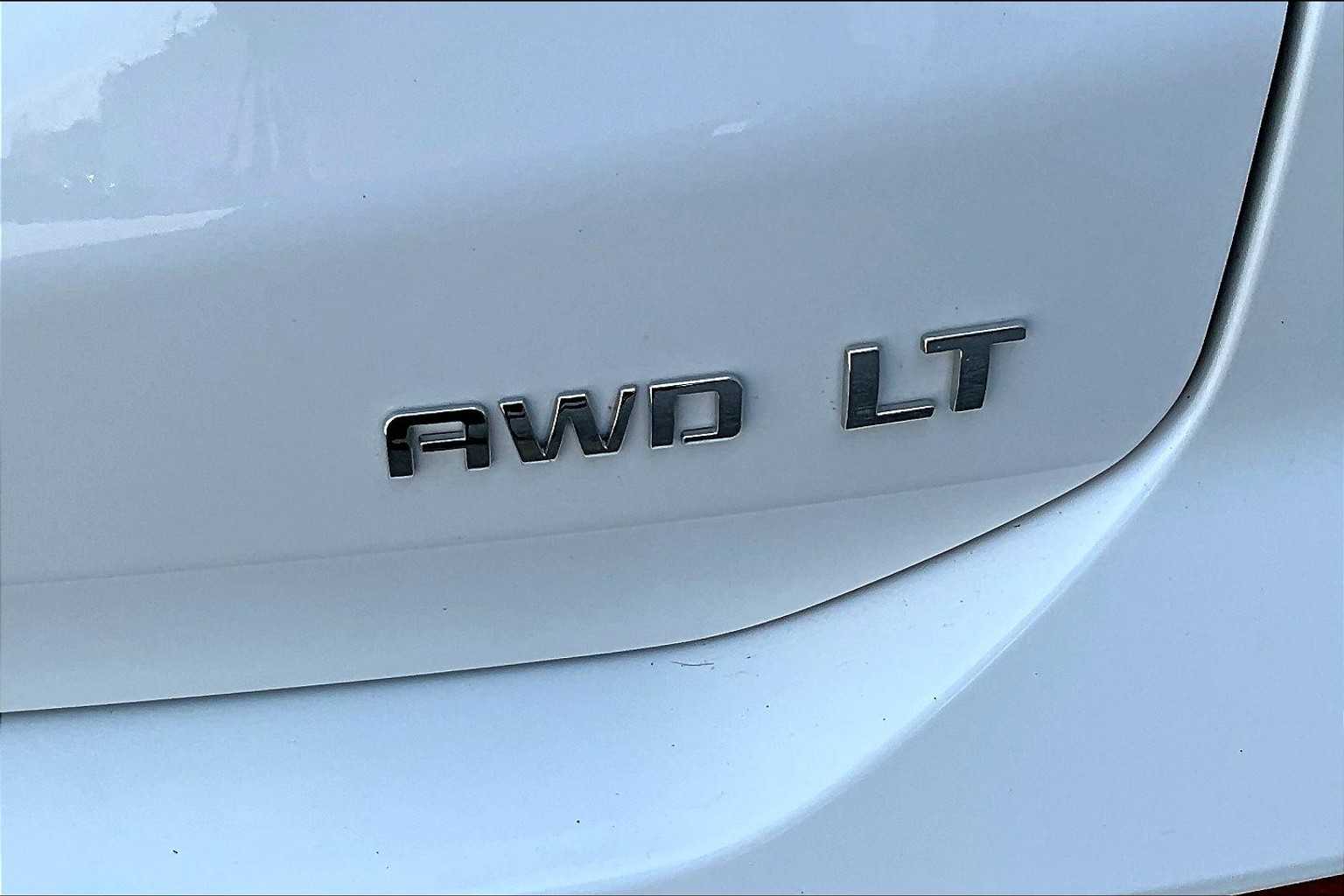 2022 Chevrolet Equinox LT - Photo 27