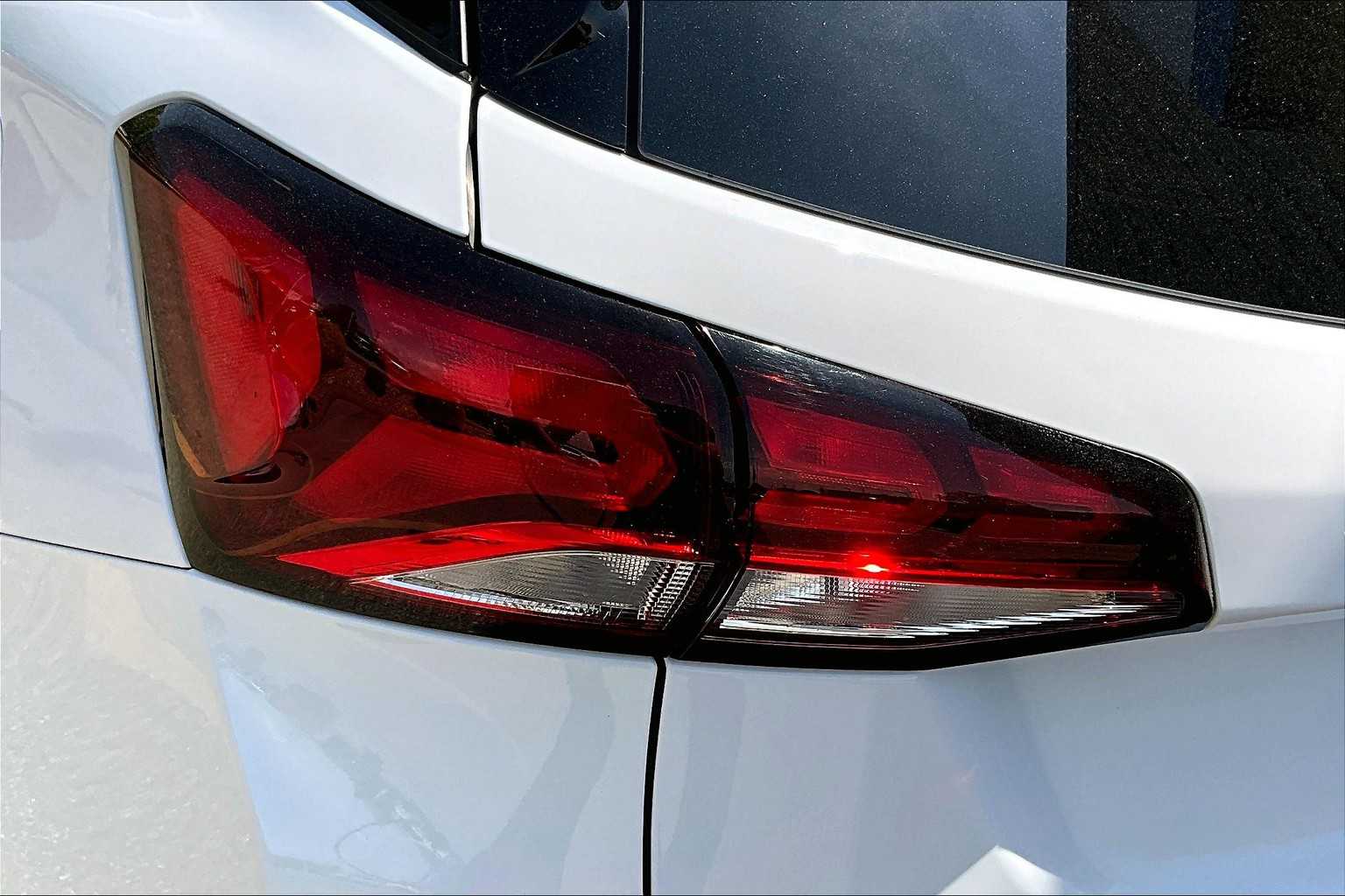 2022 Chevrolet Equinox LT - Photo 32