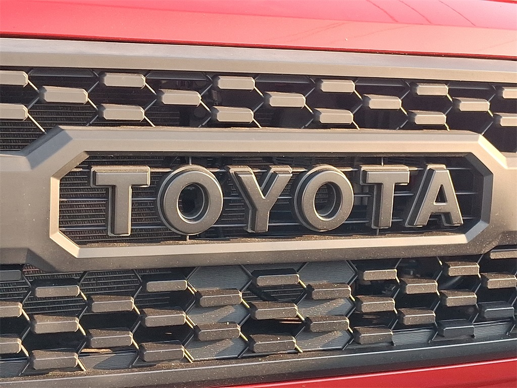2016 Toyota Tacoma SR - Photo 8