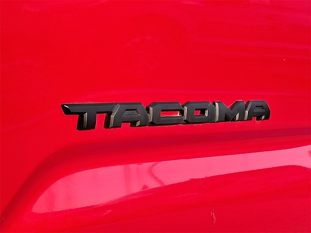 2016 Toyota Tacoma SR - Photo 9