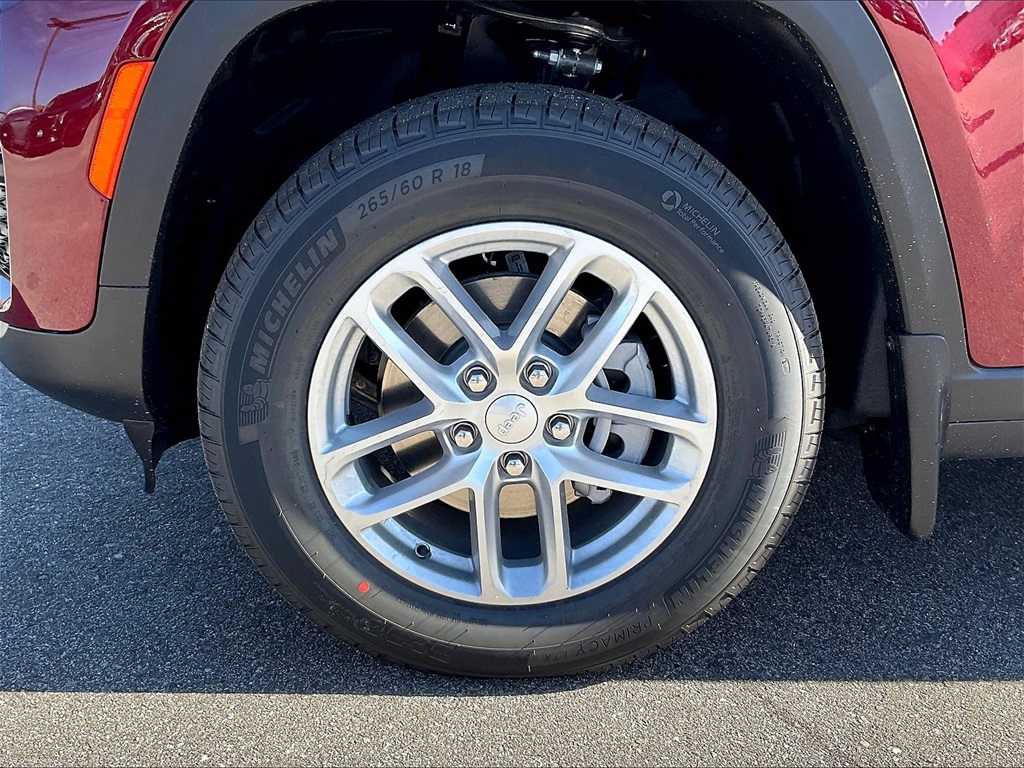 2025 Jeep Grand Cherokee Laredo - Photo 8