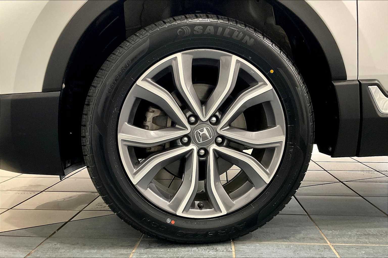 2022 Honda CR-V Hybrid Touring - Photo 7