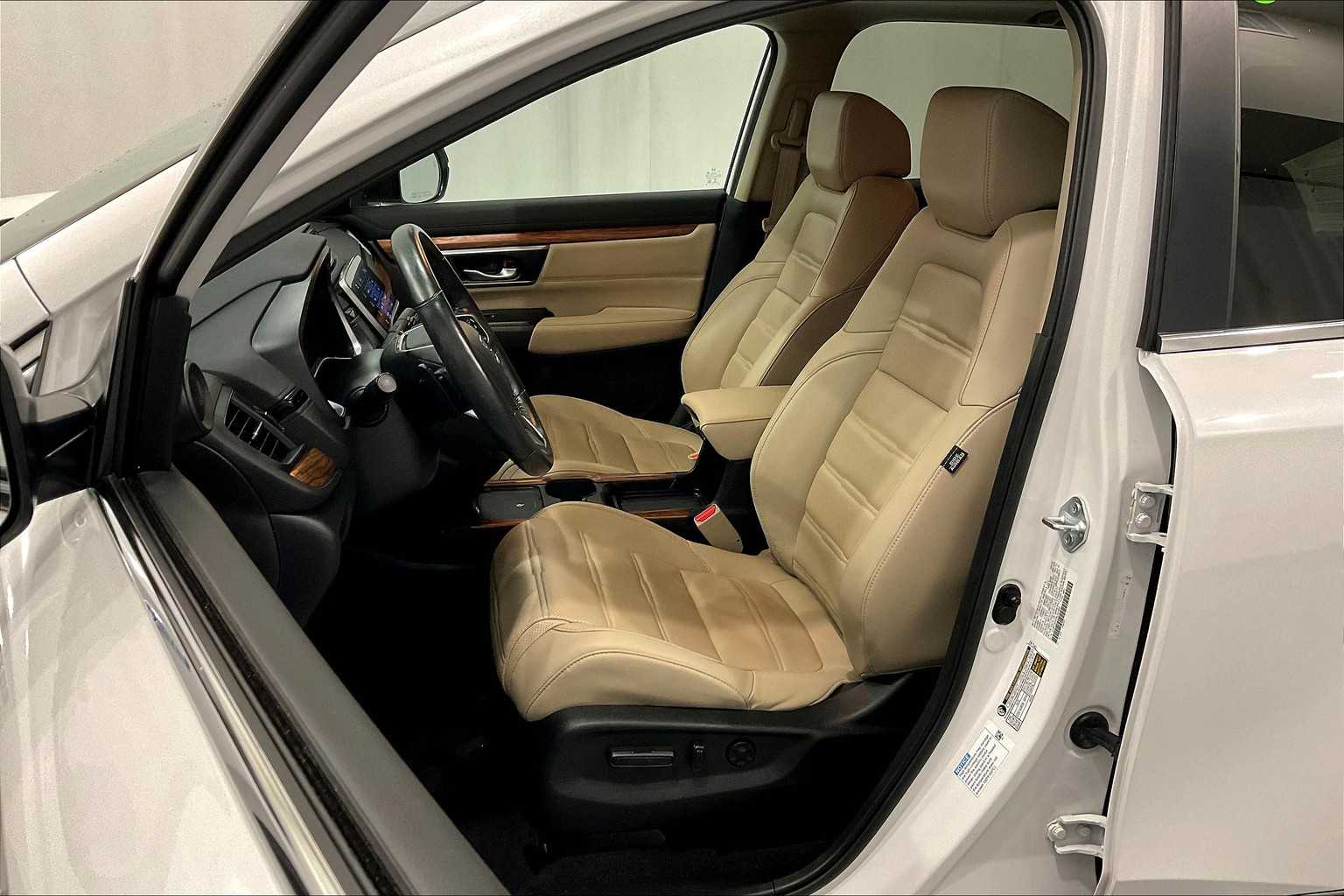 2022 Honda CR-V Hybrid Touring - Photo 10
