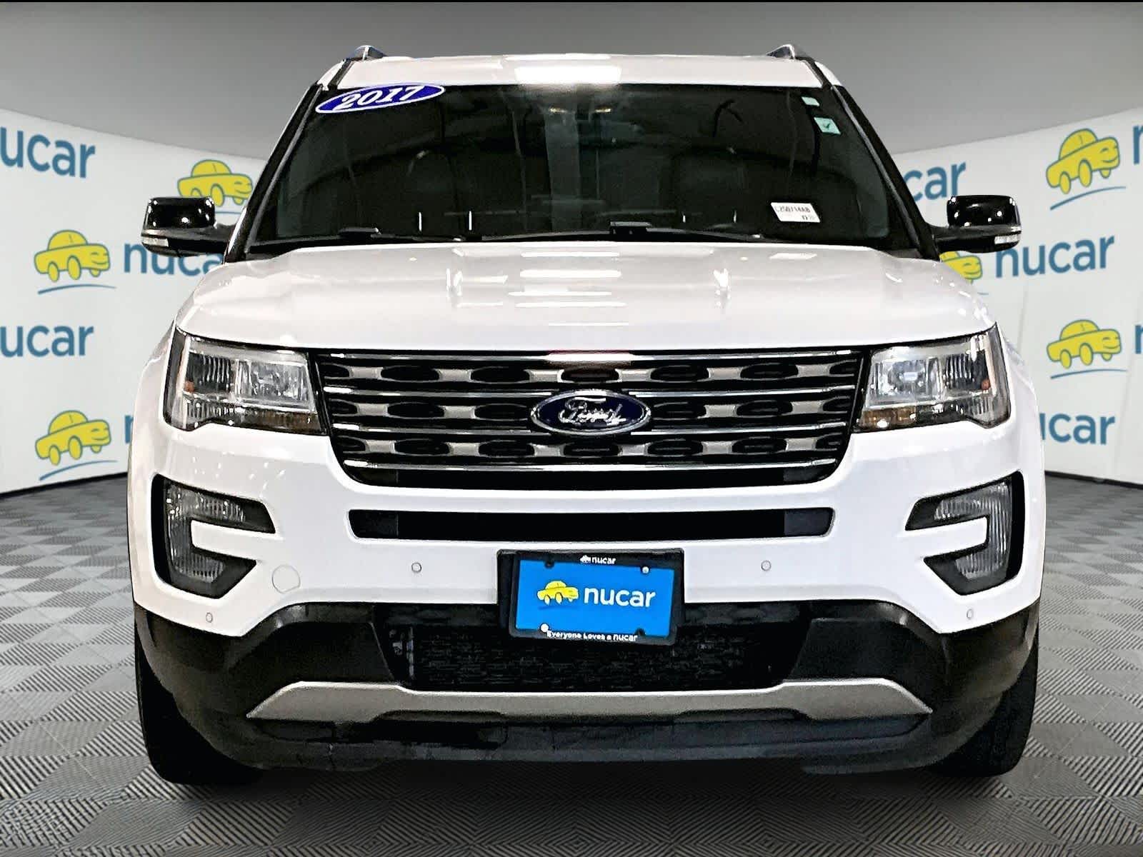 2017 Ford Explorer XLT - Photo 2